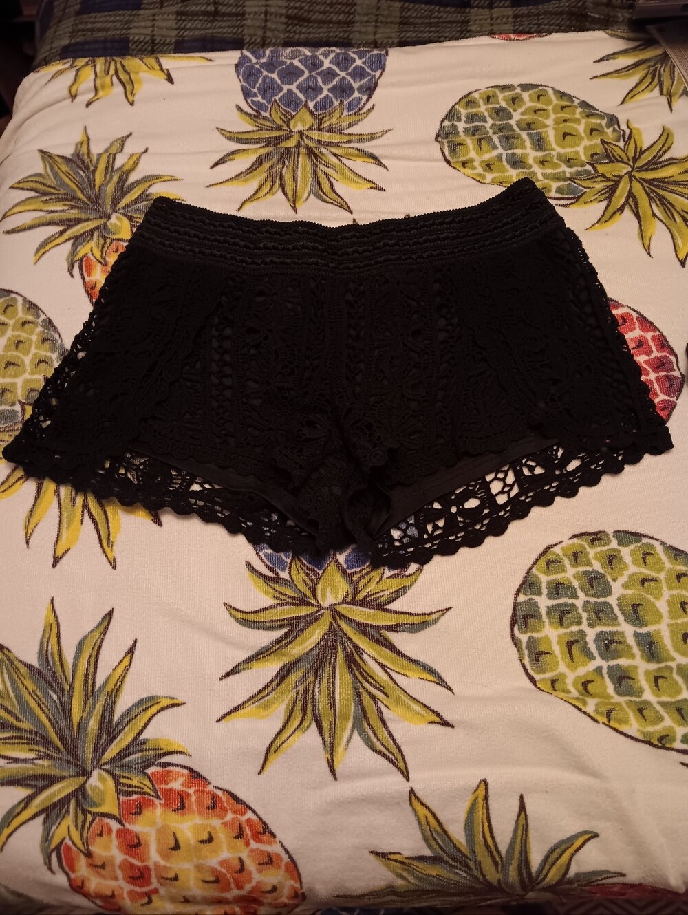 Crochet Black Shorts Xl